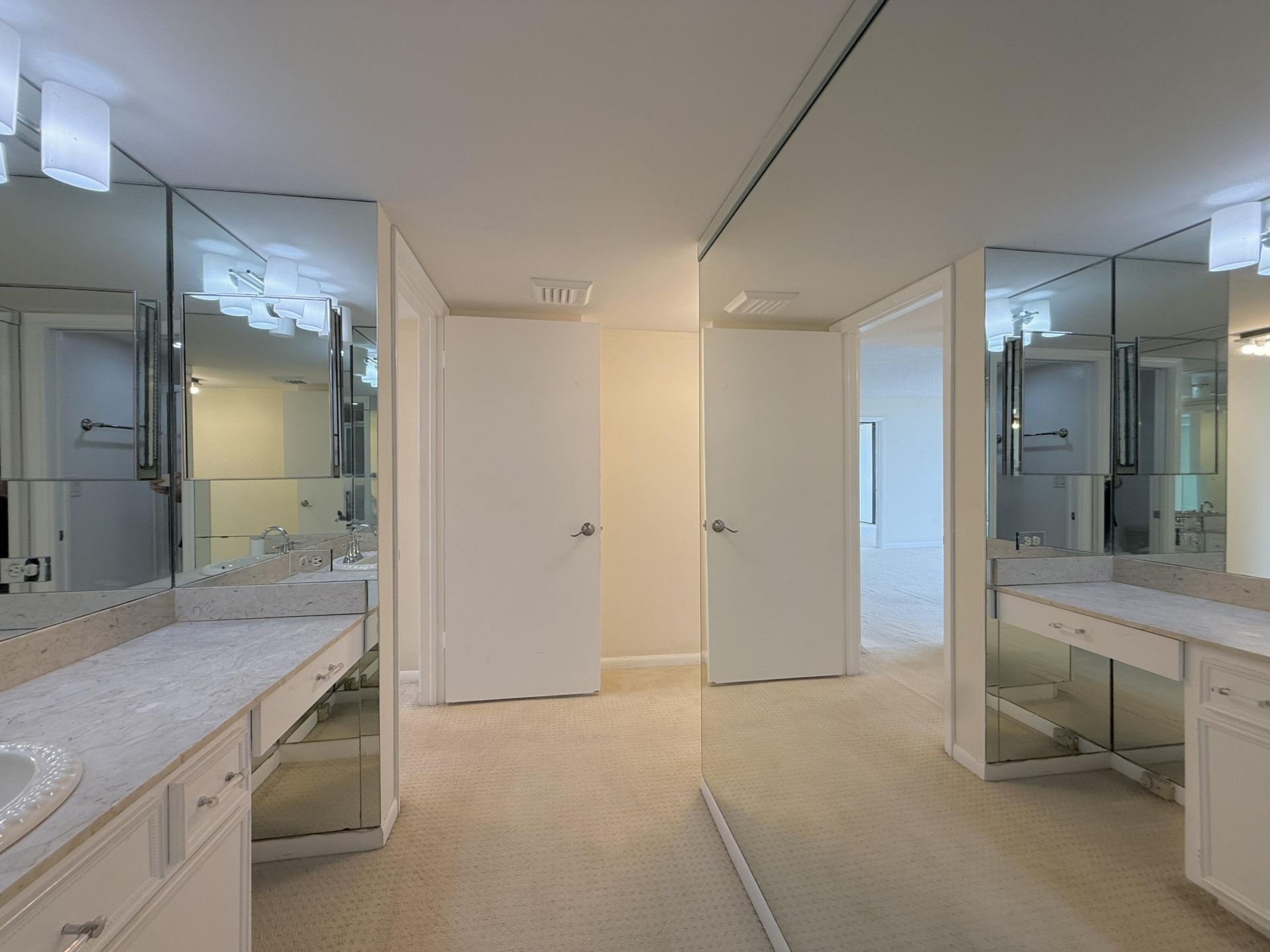 2000 Presidential Way, Unit 1204, West Palm Beach, FL 33401 Photo