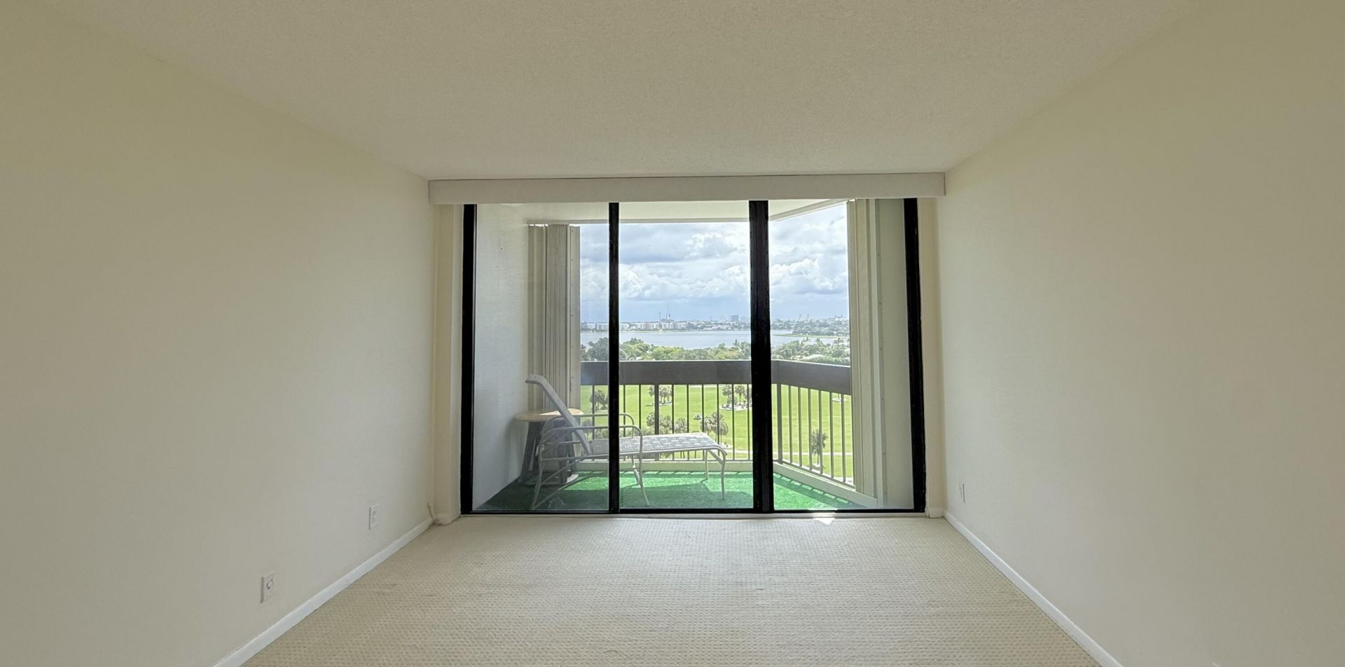 2000 Presidential Way, Unit 1204, West Palm Beach, FL 33401 Photo
