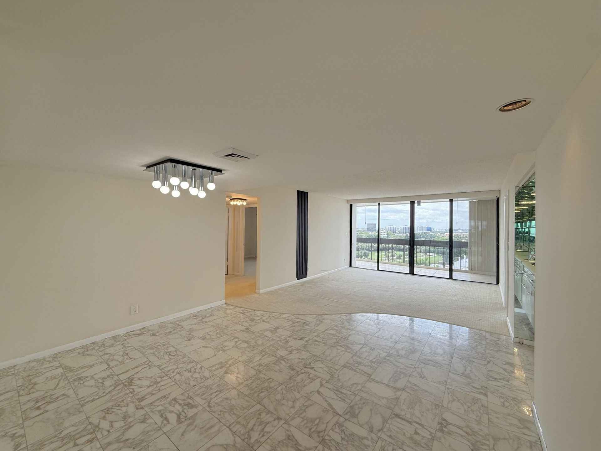 2000 Presidential Way, Unit 1204, West Palm Beach, FL 33401 Photo