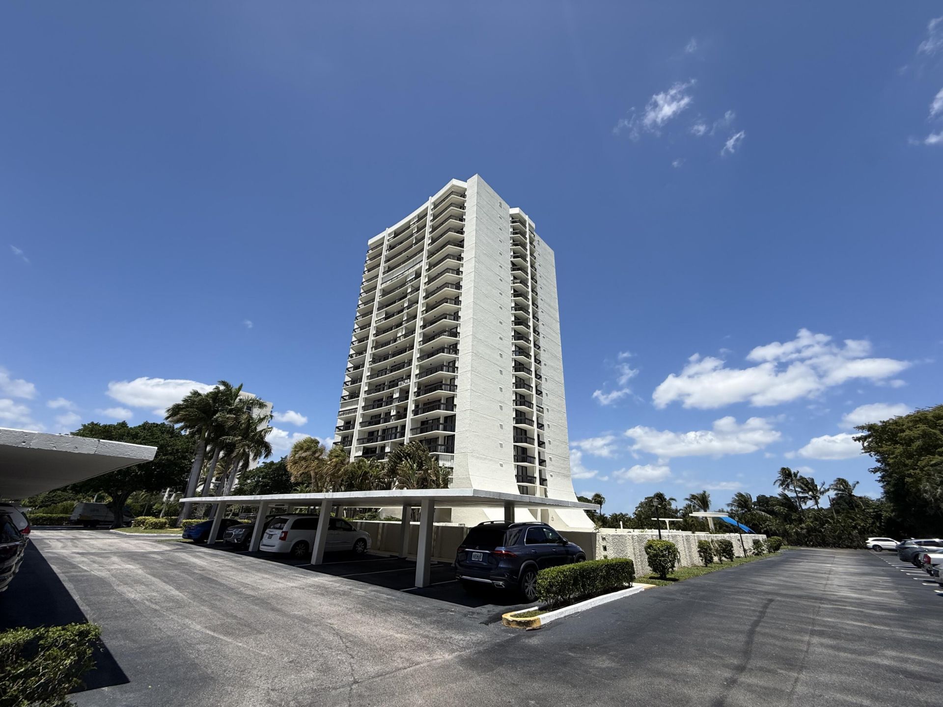 2000 Presidential Way, Unit 1204, West Palm Beach, FL 33401 Photo