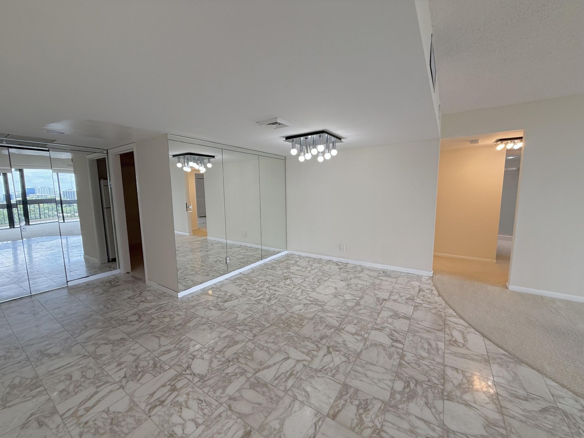 2000 Presidential Way, Unit 1204, West Palm Beach, FL 33401 Photo