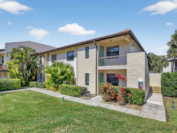21911 Cypress Drive, Unit 47h, Boca Raton, FL 33433