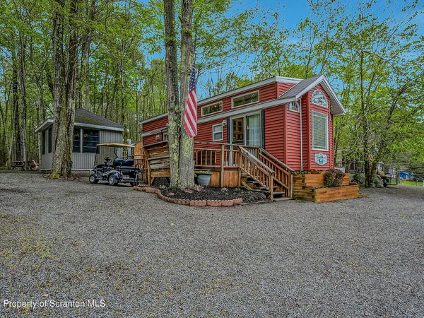 576 Warbler Drive , Covington Twp, PA 18424