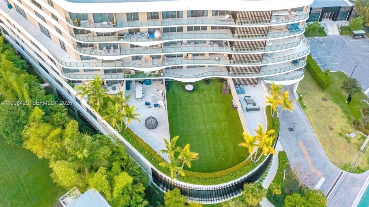 1135 103rd St , Unit 304, Bay Harbor Islands, FL 33154 Photo
