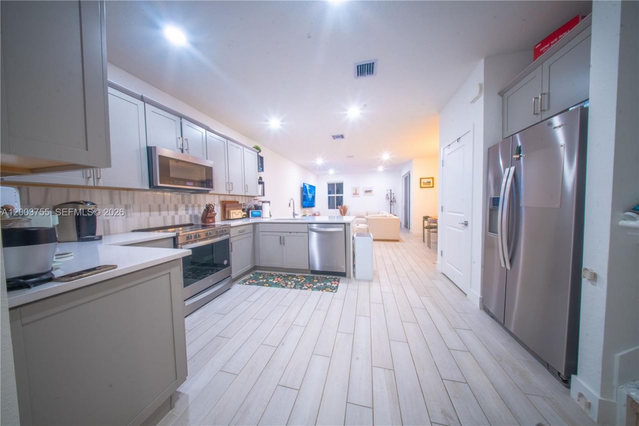 138 SW 171st Way , Pembroke Pines, FL 33027 Photo