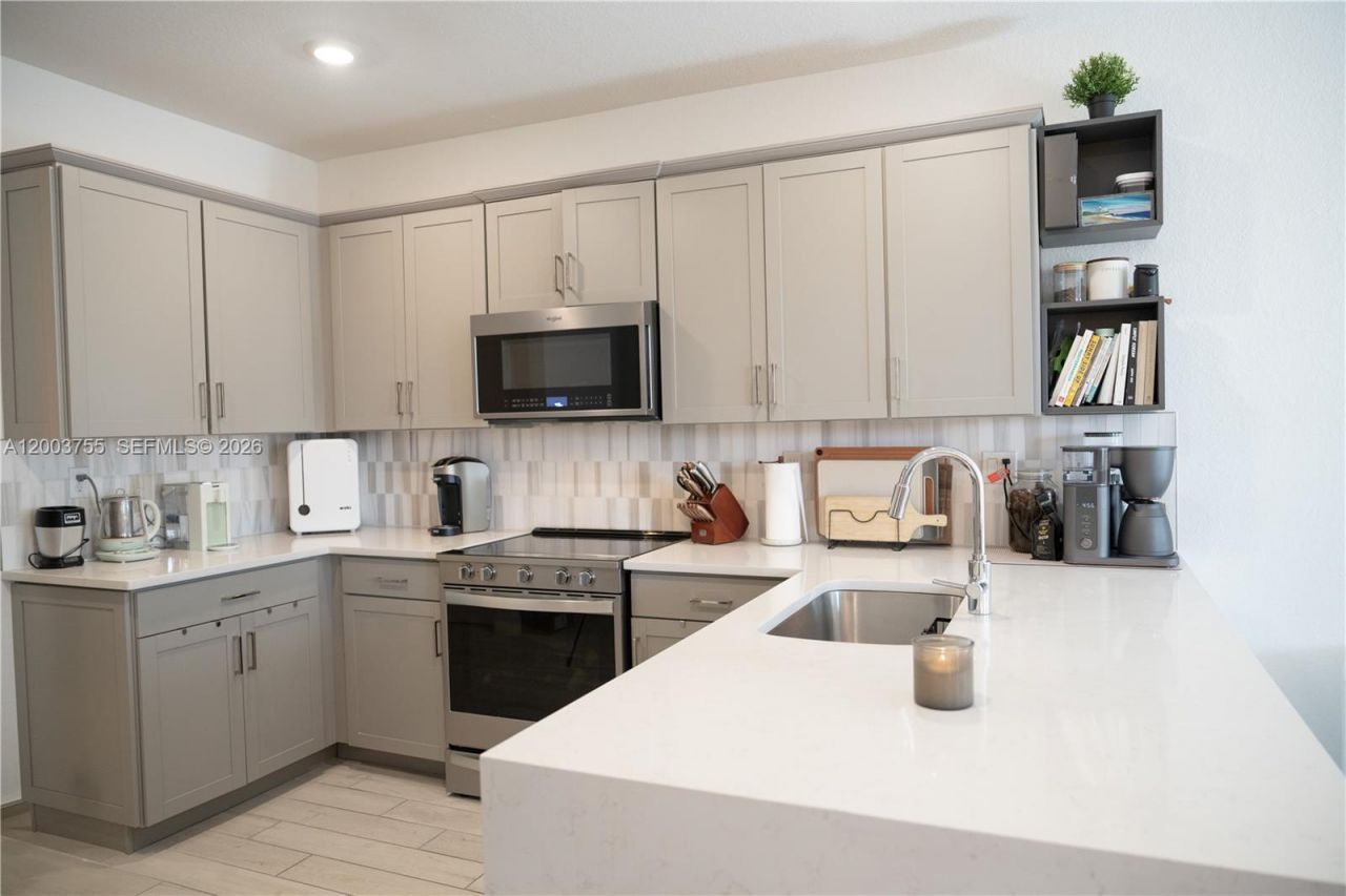 138 SW 171st Way , Pembroke Pines, FL 33027 Photo