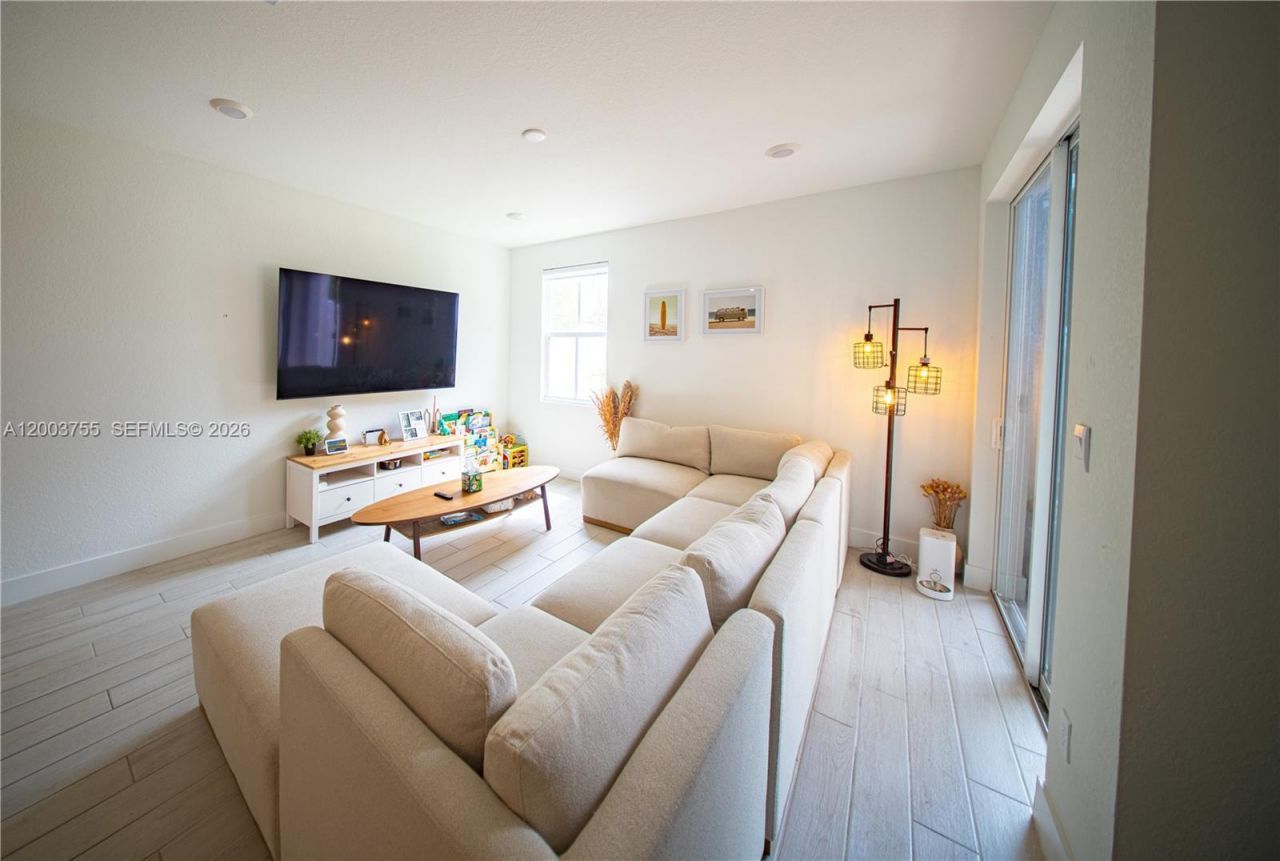 138 SW 171st Way , Pembroke Pines, FL 33027 Photo