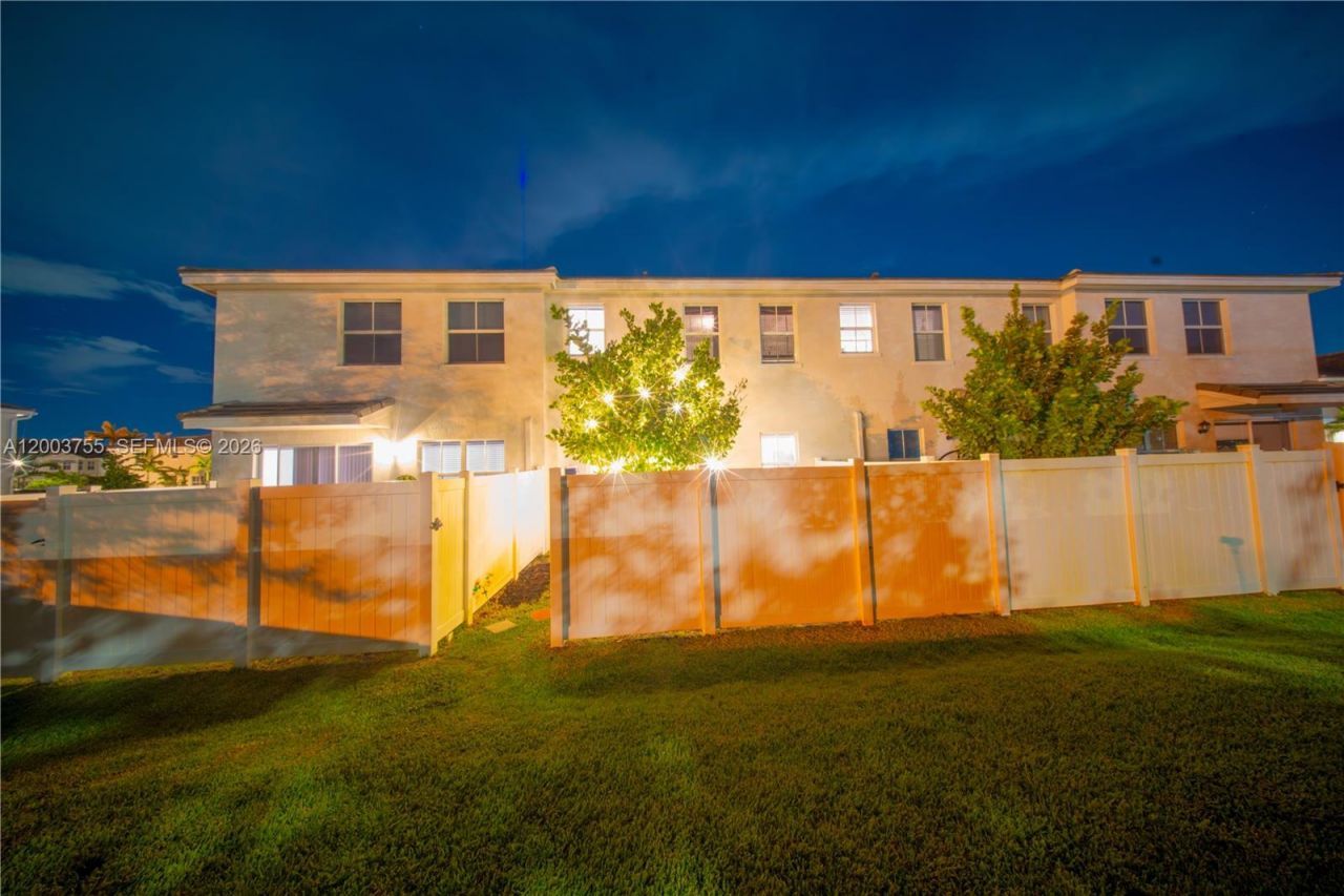 138 SW 171st Way , Pembroke Pines, FL 33027 Photo