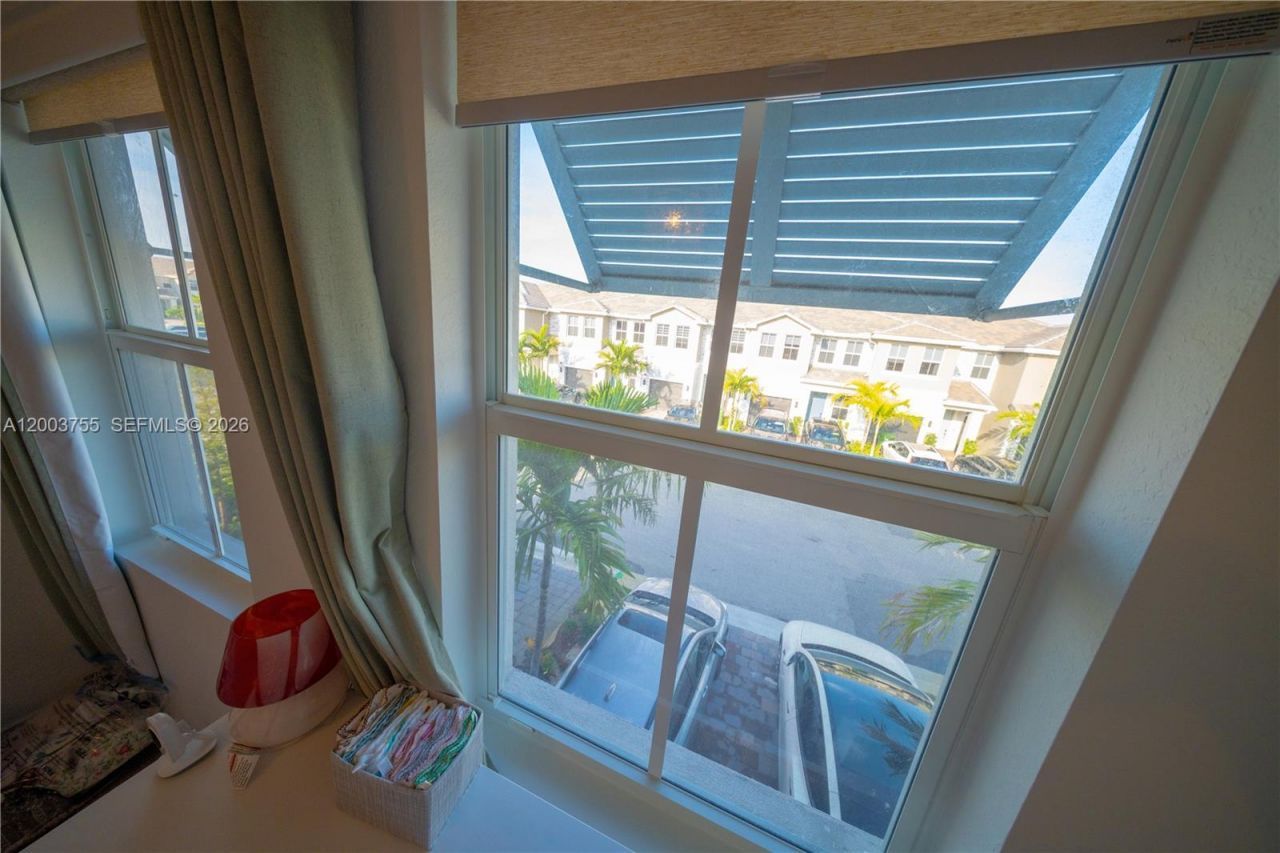 138 SW 171st Way , Pembroke Pines, FL 33027 Photo