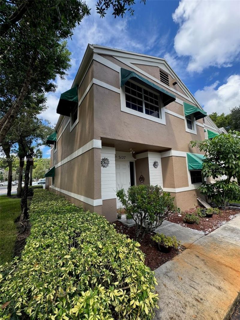 5127 SW 123rd Ave, Cooper City, FL 33330 Photo