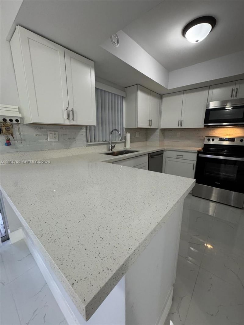 5127 SW 123rd Ave, Cooper City, FL 33330 Photo