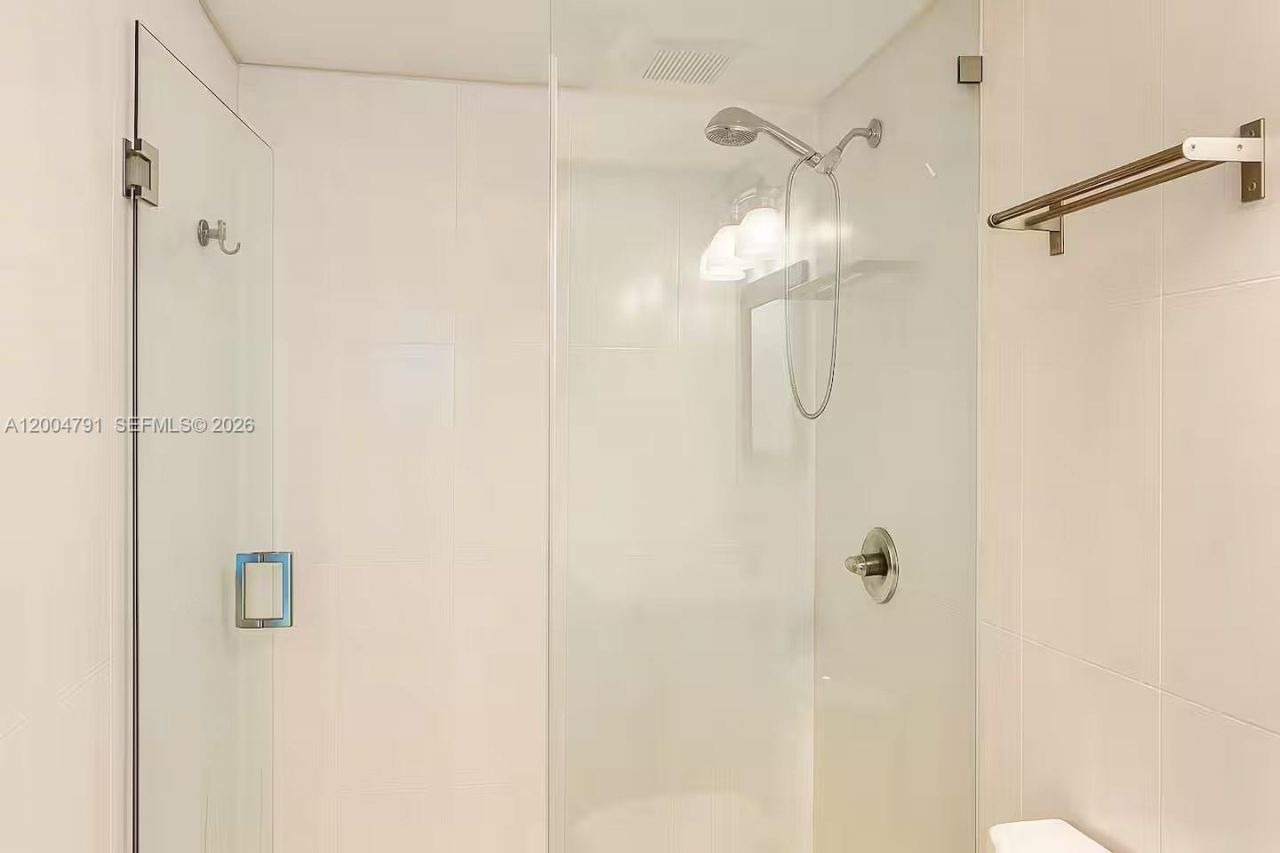 1025 94th St , Unit 7, Bay Harbor Islands, FL 33154 Photo