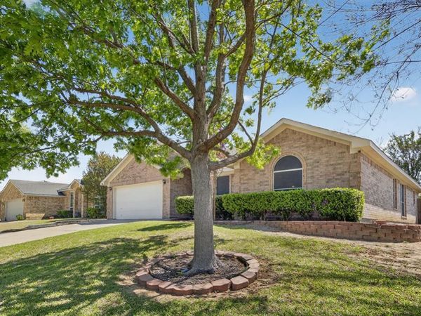 628 Dover Heights Trail, Mansfield, TX 76063