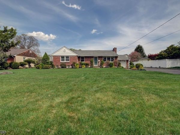 348 Boulevard, Pequannock, NJ 07444