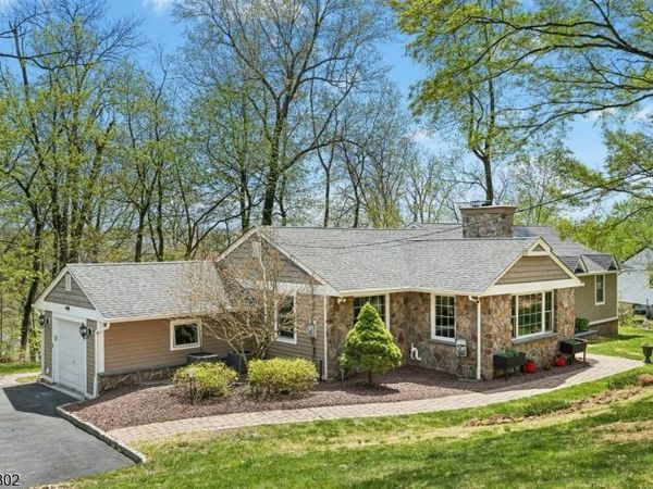 49 Preston Dr, Long Hill, NJ 07933