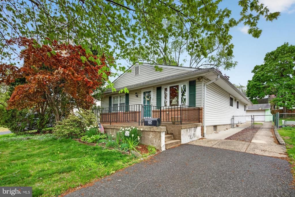 25 CHURCH STREET, WILLOW GROVE, PA 19090