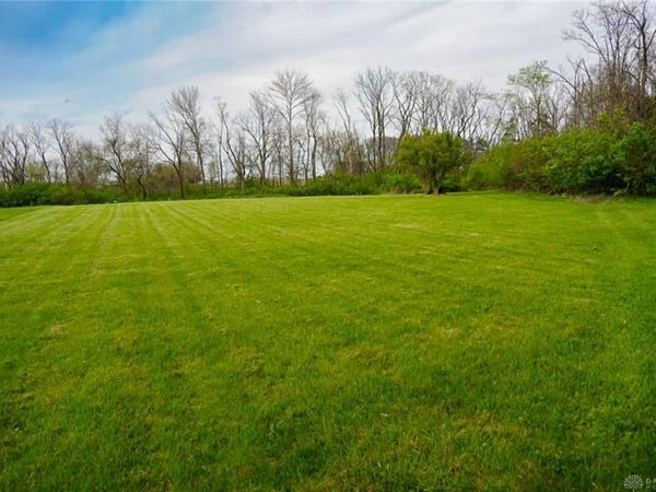 1229 E Pekin Road, Lebanon, OH 45036