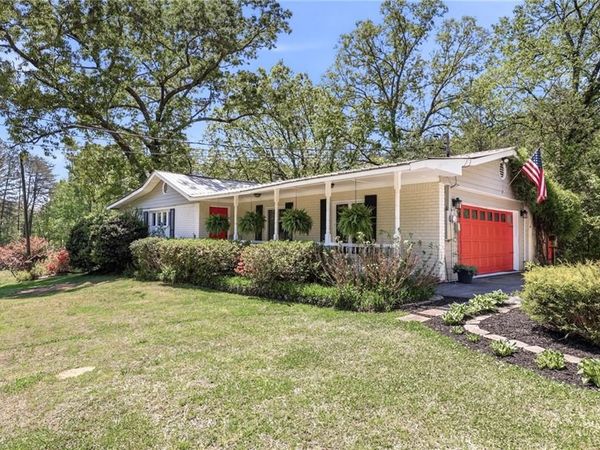 238 Currahee Circle, Toccoa, GA 30577