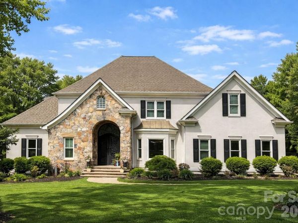 18928 Peninsula Point Drive, Cornelius, NC 28031