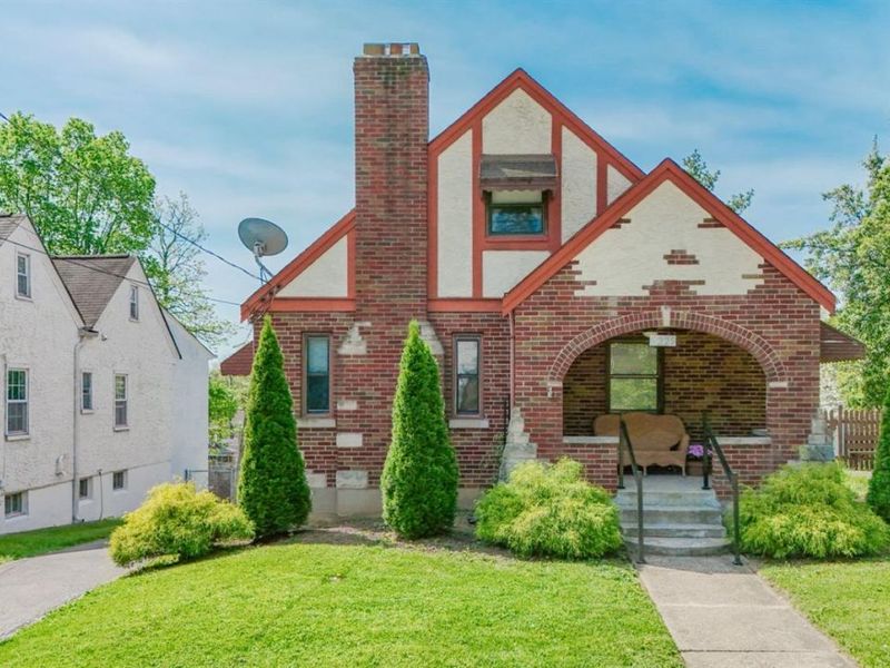 6229 Beechcrest Place, Cincinnati, OH 45230 Photo 2