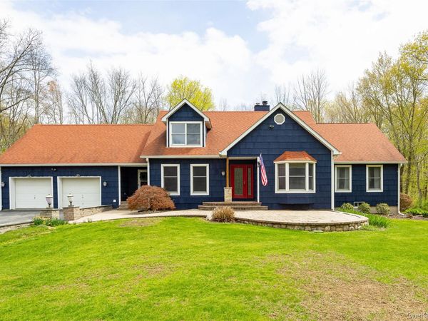 64 Travis Road, Hyde Park, NY 12538