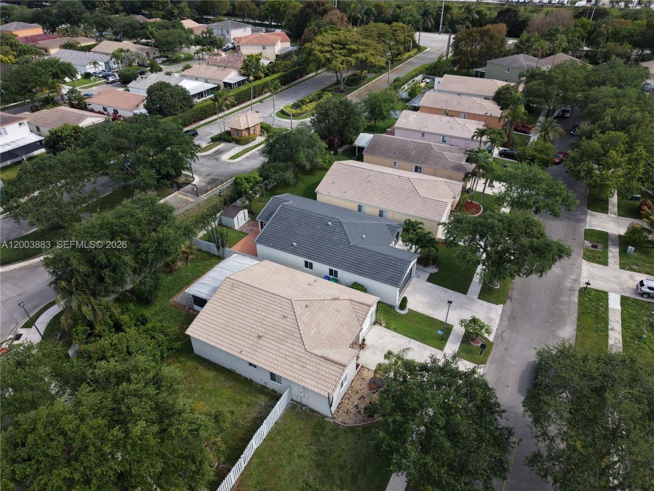 2411 SW 103rd Way, Miramar, FL 33025 Photo