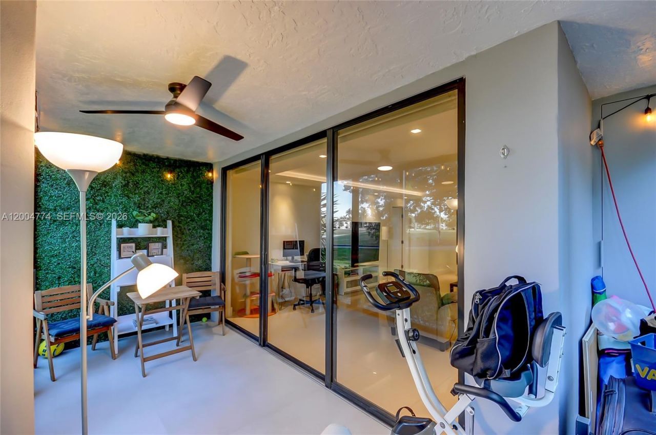 16175 Golf Club Rd, Unit 113, Weston, FL 33326 Photo