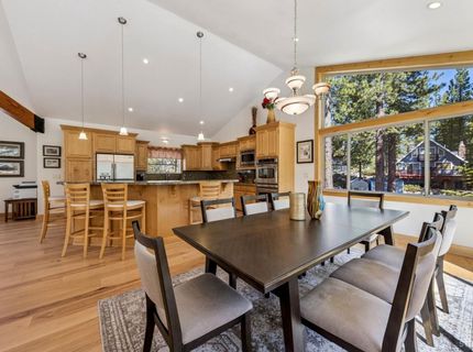 3274 S Upper Truckee Road, South Lake Tahoe, CA 96150 Photo