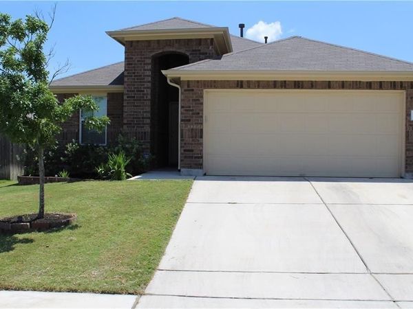 332 Strawberry Blonde DR, Buda, TX 78610