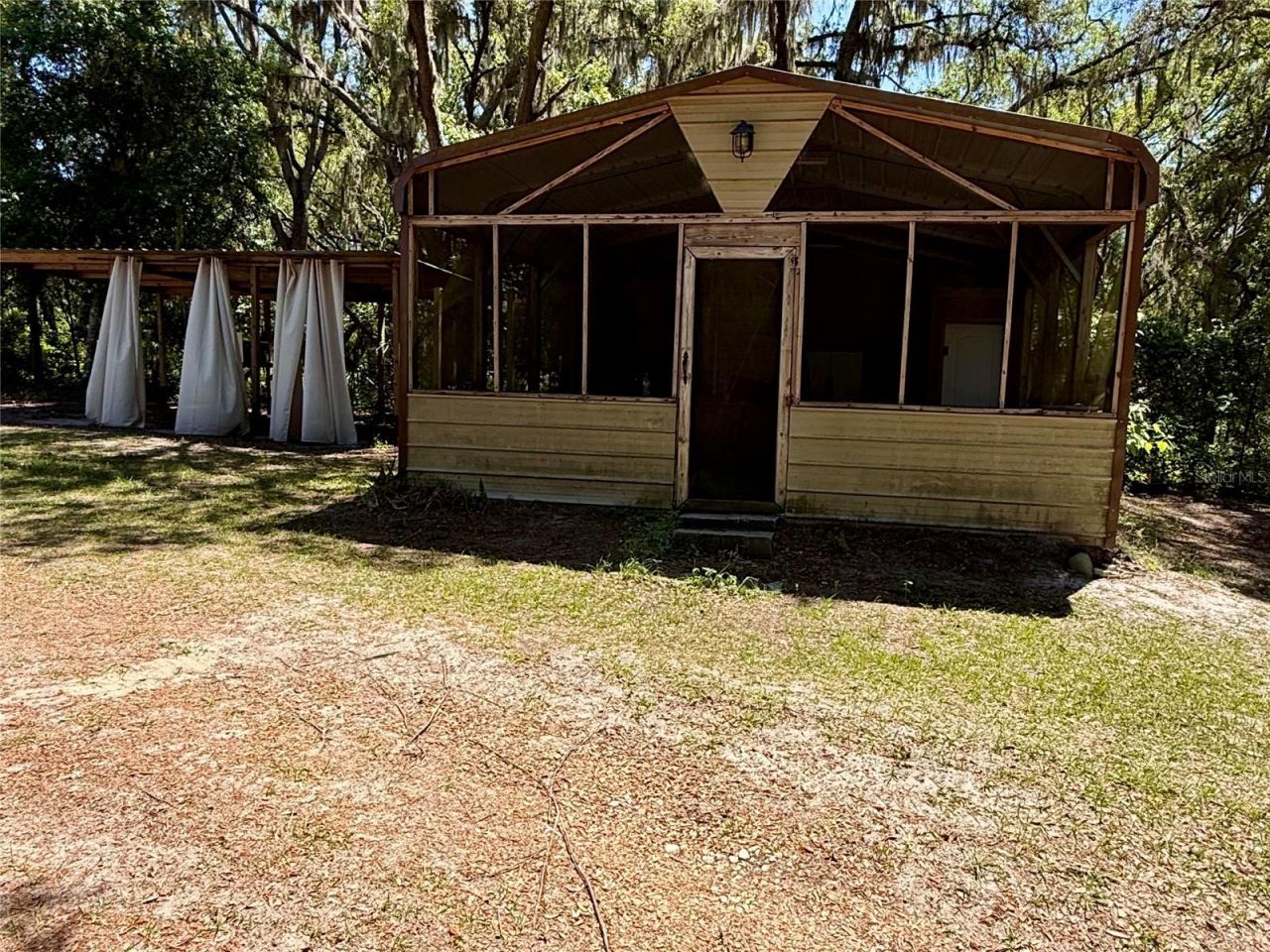 9711 SE Highway 464c , Ocklawaha, FL 32179 Photo