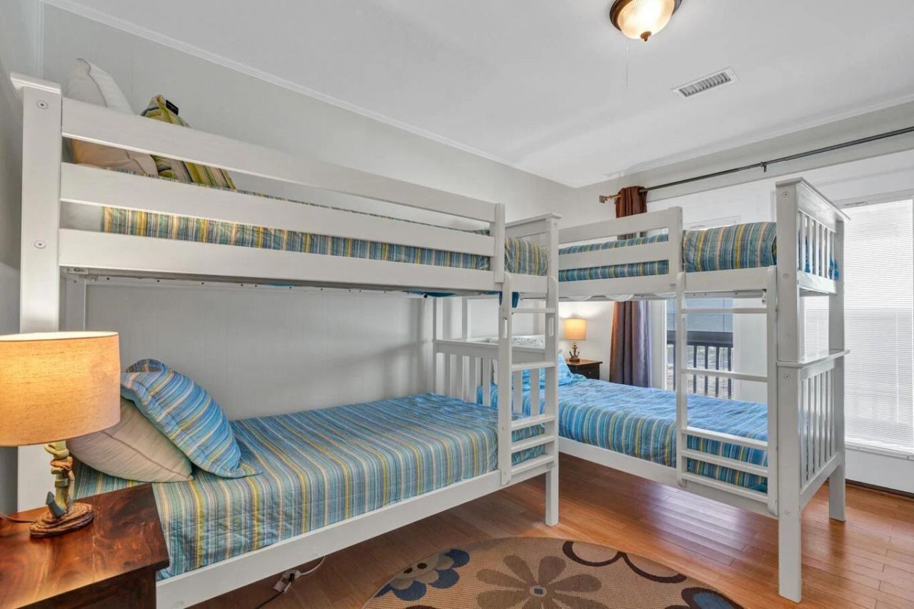 142 Palmetto Boulevard Photo 12