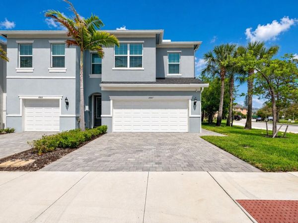 1887 SE Ocean Cove Way, Stuart, FL 34996