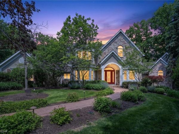 2890 Alvord, Pepper Pike, OH 44124