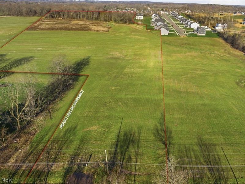 12083 Hoover Avenue NW, Uniontown, OH 44685 Photo 3