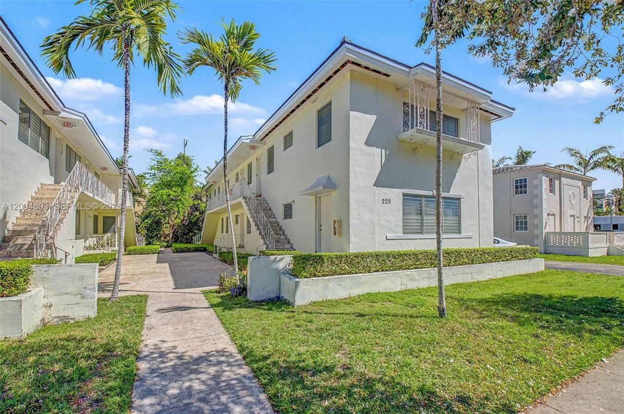 225 Madeira Ave , Unit 3, Coral Gables, FL 33134 Photo
