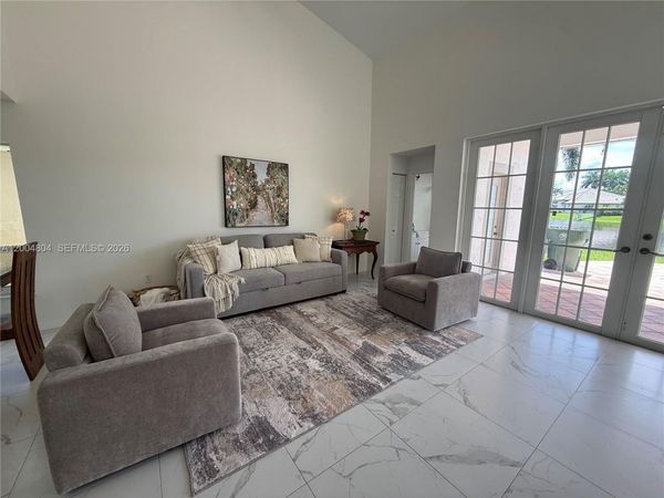 13840 NW 20th St, Pembroke Pines, FL 33028