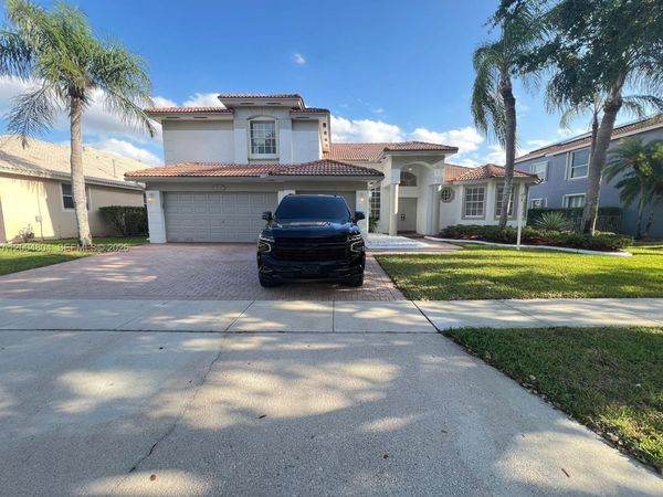 13840 NW 20th St , Pembroke Pines, FL 33028
