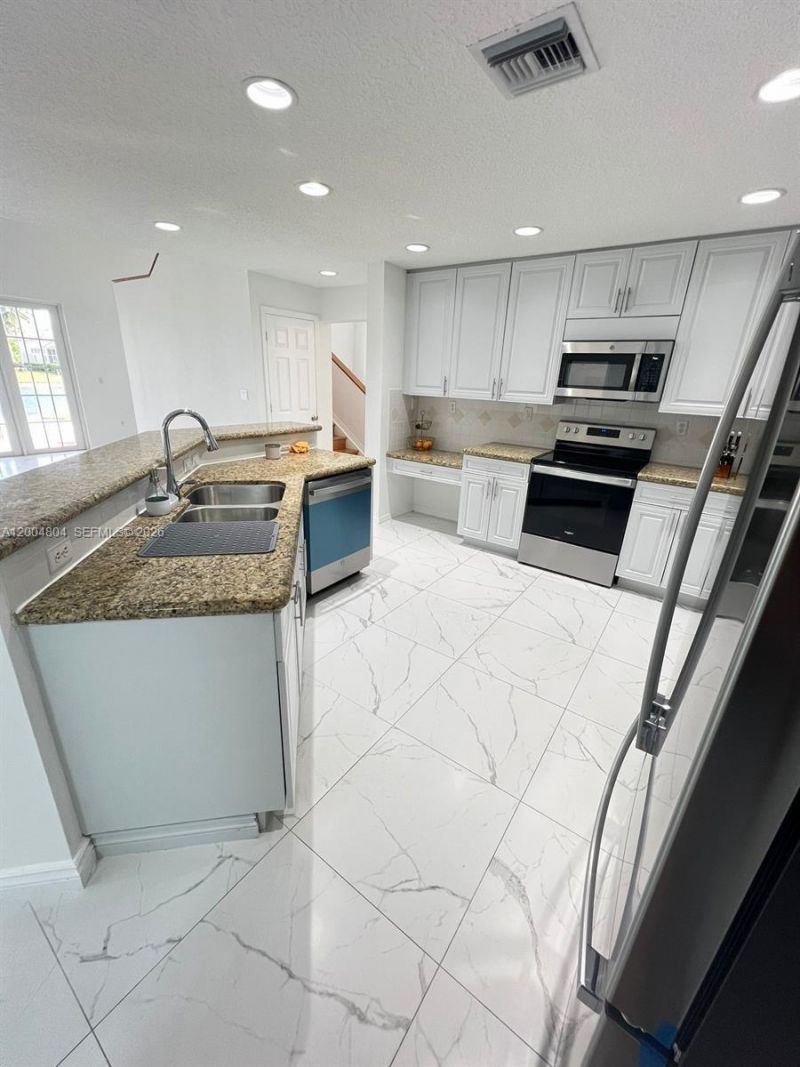 13840 NW 20th St , Pembroke Pines, FL 33028 Photo