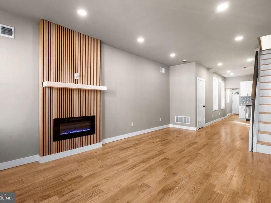 3437 Emerald Street, Philadelphia, PA 19134 Main Photo