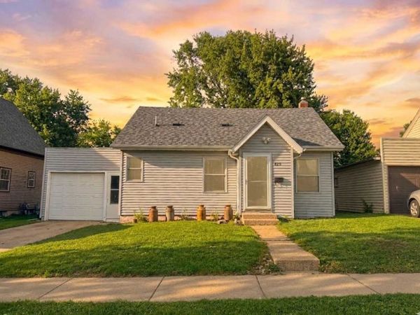 925 2nd Avenue SW, Pipestone, MN 56164