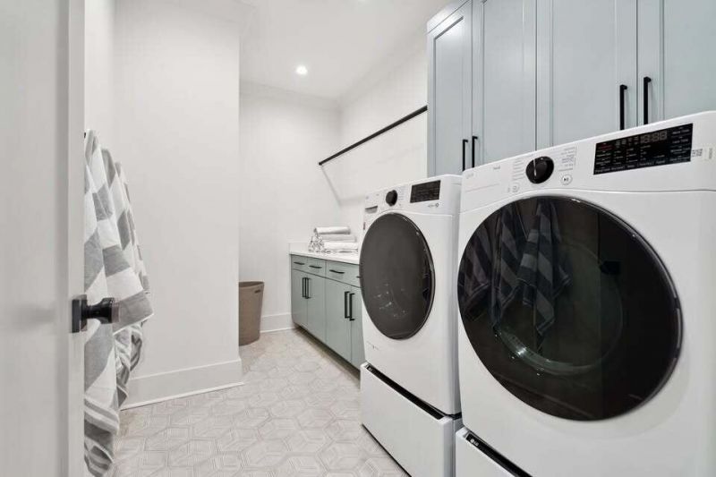 2200 Hartnett Boulevard Photo 13