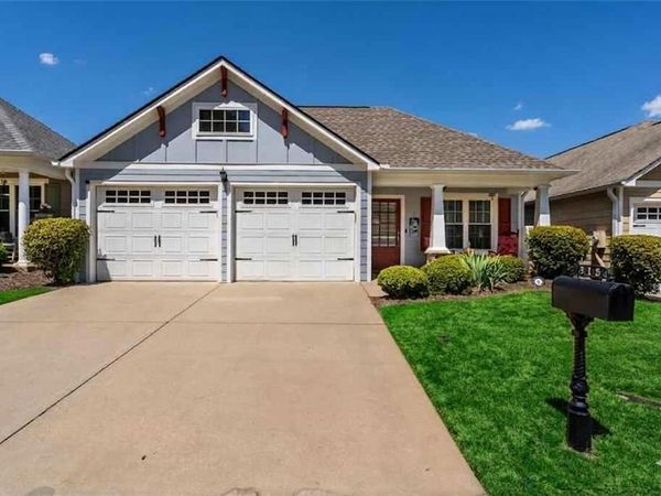 315 Winthrope Drive, Woodstock, GA 30188