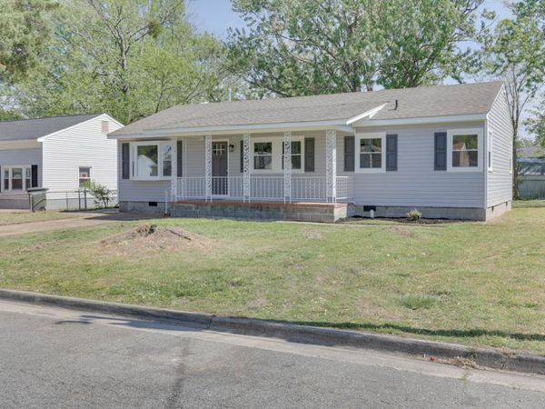 4827 81st Street , Newport News, VA 23605