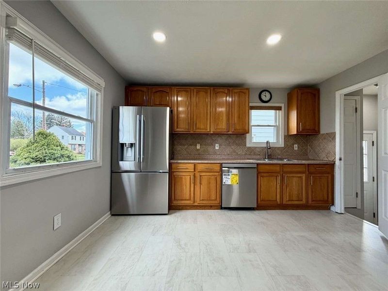 4515 Pershing Avenue, Parma, OH 44134 Photo 3