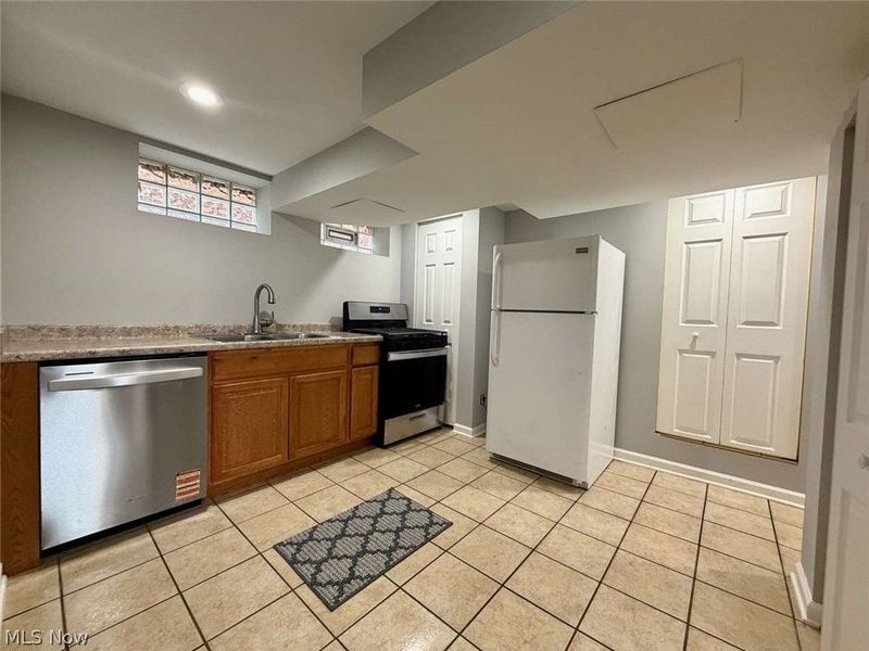 4515 Pershing Avenue, Parma, OH 44134 Photo 5