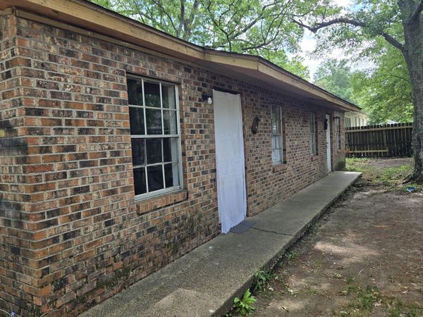 203 Columbia St., Hattiesburg, MS 39401