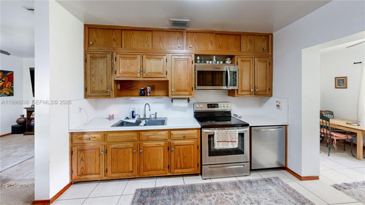 1560 NE 12th St, Homestead, FL 33033 Photo