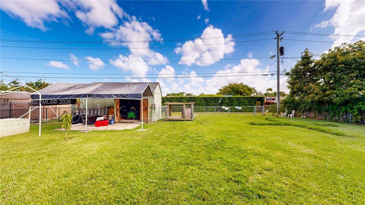 1560 NE 12th St, Homestead, FL 33033 Photo