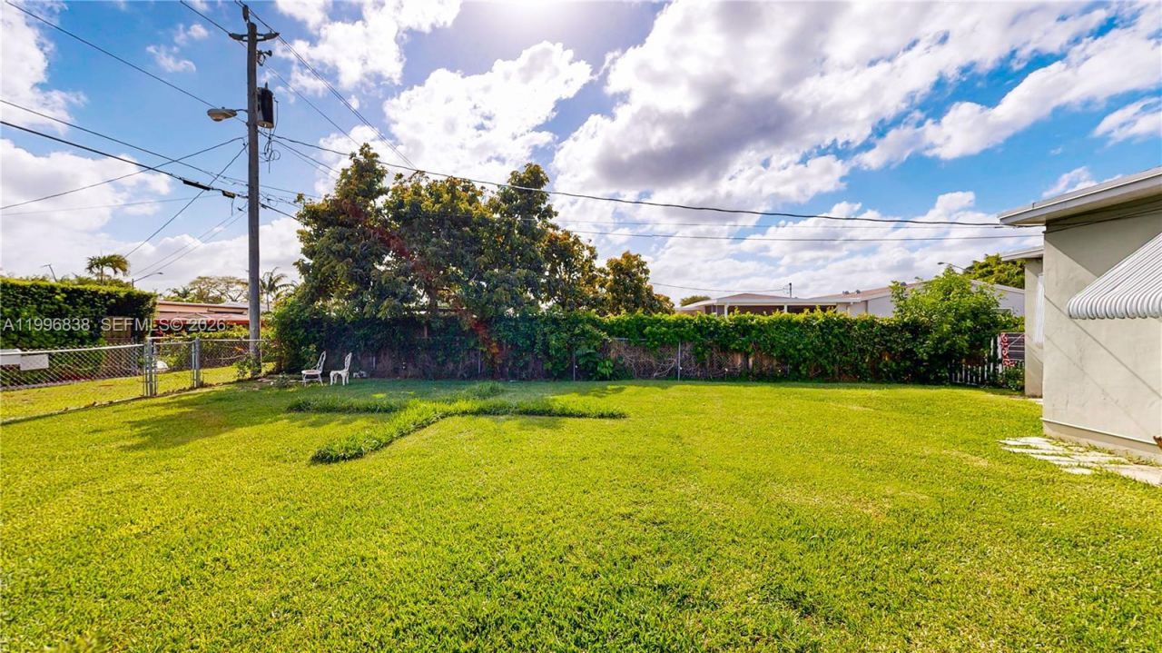 1560 NE 12th St, Homestead, FL 33033 Photo