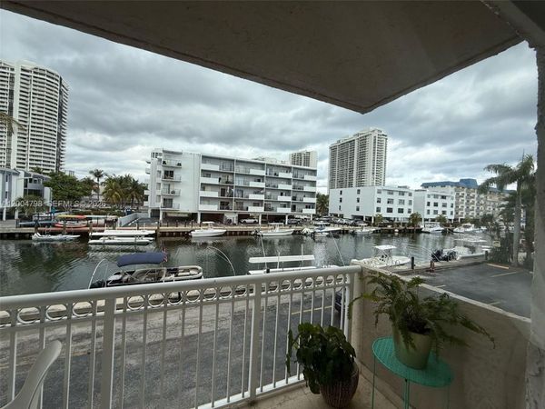 3601 NE 170th St , Unit 207, North Miami Beach, FL 33160